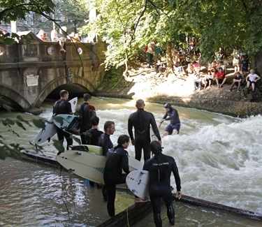 Students walking tour Munich